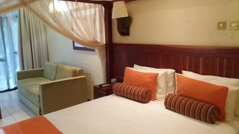 Cresta Mowana Safari Lodge Kasane Exterior photo