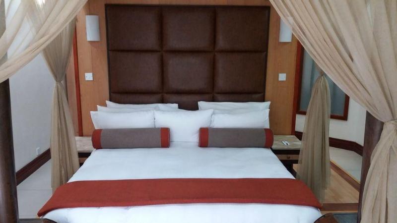 Cresta Mowana Safari Lodge Kasane Exterior photo