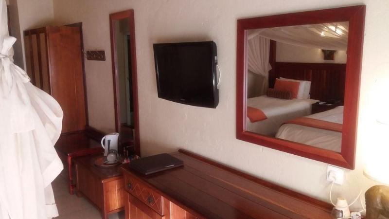 Cresta Mowana Safari Lodge Kasane Exterior photo