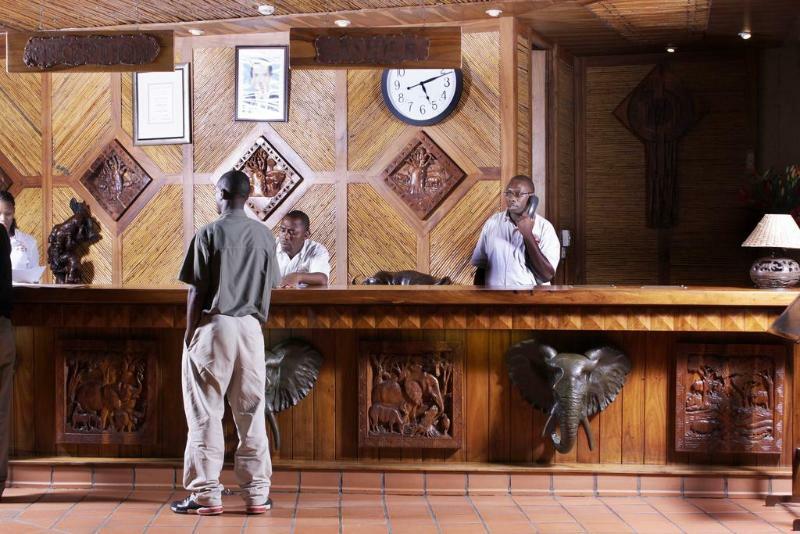Cresta Mowana Safari Lodge Kasane Exterior photo